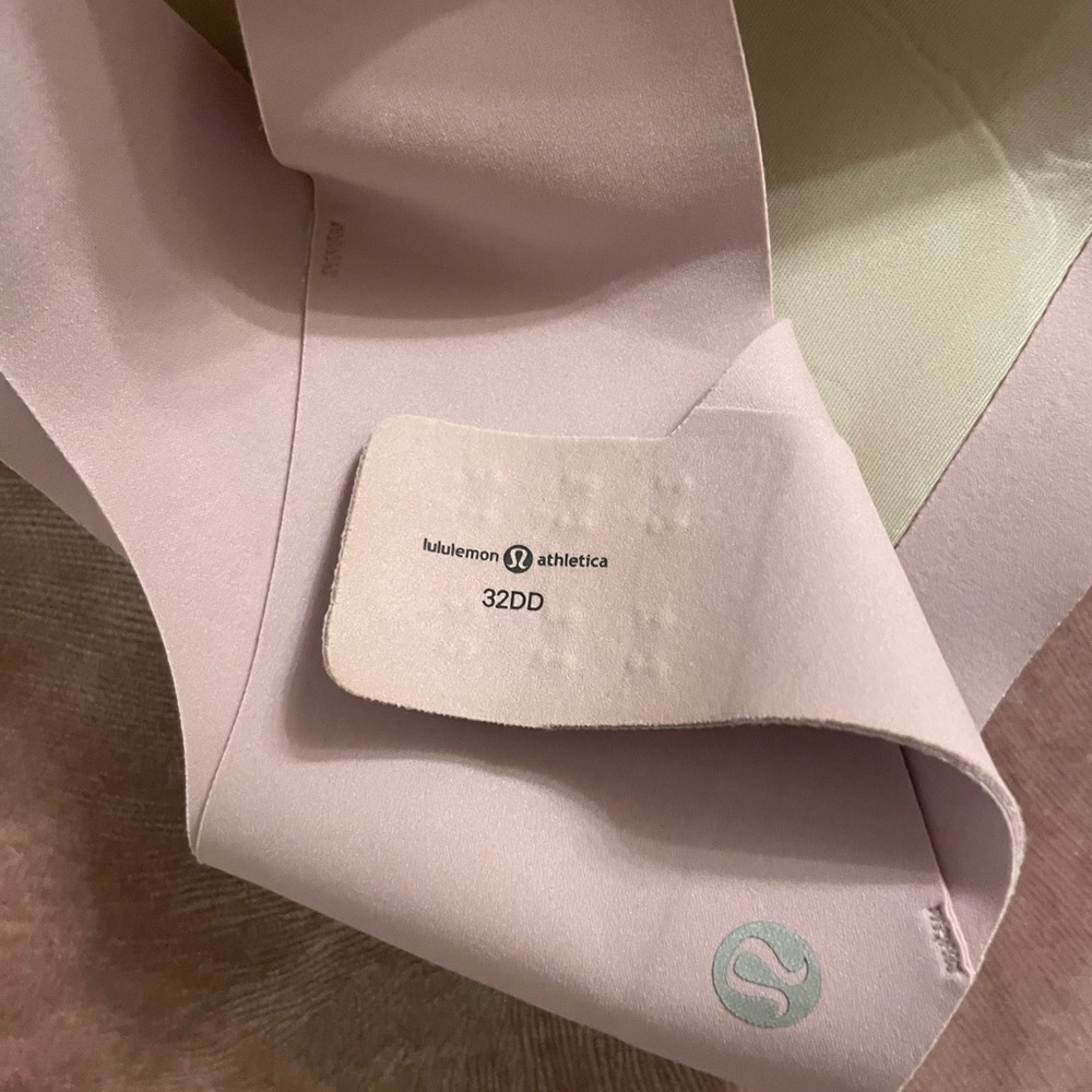 Lululemon shorts bra